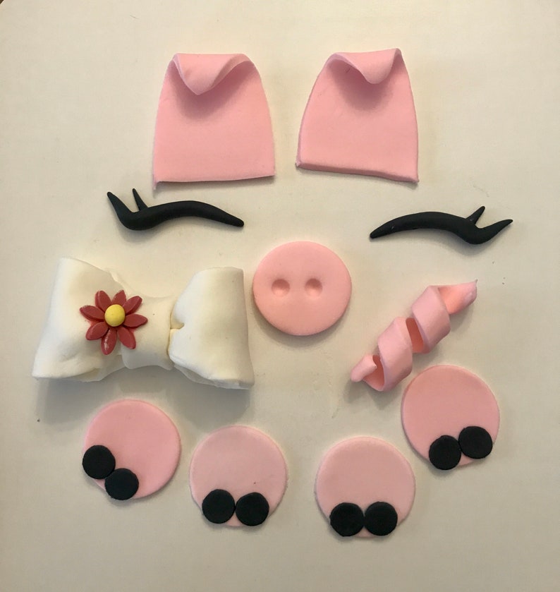 animal cakes Edible piggy cake topper set