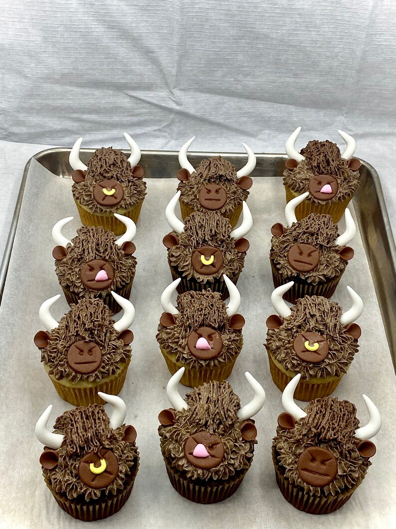 Edible Highland Cow Cupcake Toppers One Dozen Fondant Etsy UK