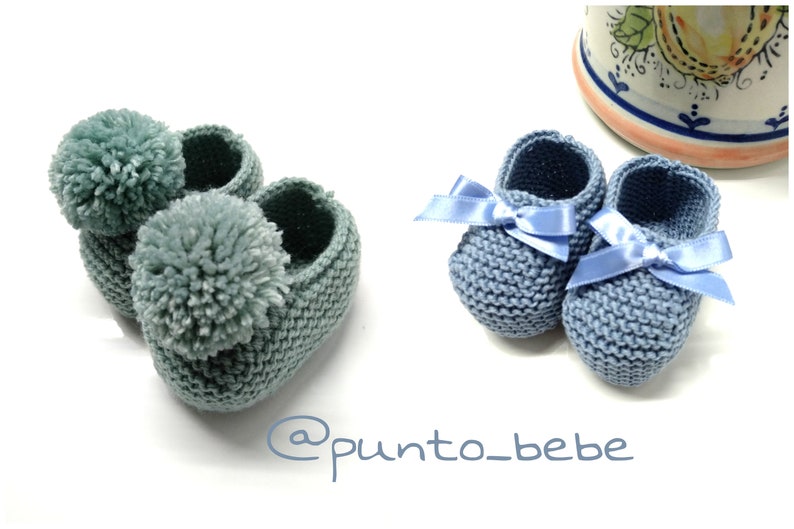 KNITTING PATTERN Patrón patucos pon pon PDF español talla 0-3 meses y 3-6 meses imagen 1