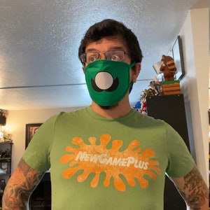 Masker van kleine broertjes