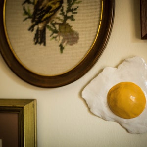 Handmade Ceramic Fried Egg Wall Art, Eclectic Wall Art, Fake Food Decor, Maximalist Decor, Cute Gift, Fried Egg, Room Decor, Quirky Decor