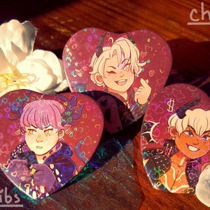 Spilla a forma di cuore olografico in metallo Obey Me