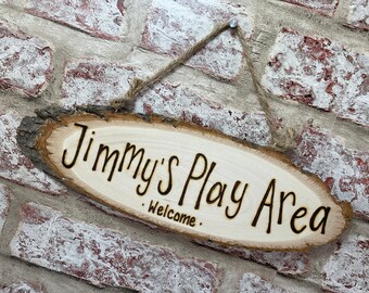 Children's Treehouse, Play Area Outdoor House Personalised Wooden Hanging Door Sign / Plaque | Custom Engraved