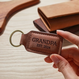 Opa Schlüsselanhänger, zum ersten Mal Opa, Opa EST 2024 Schlüsselanhänger, neue Opa Geschenk, erste Mal Großvater Geschenk, Pop Pop Geschenk