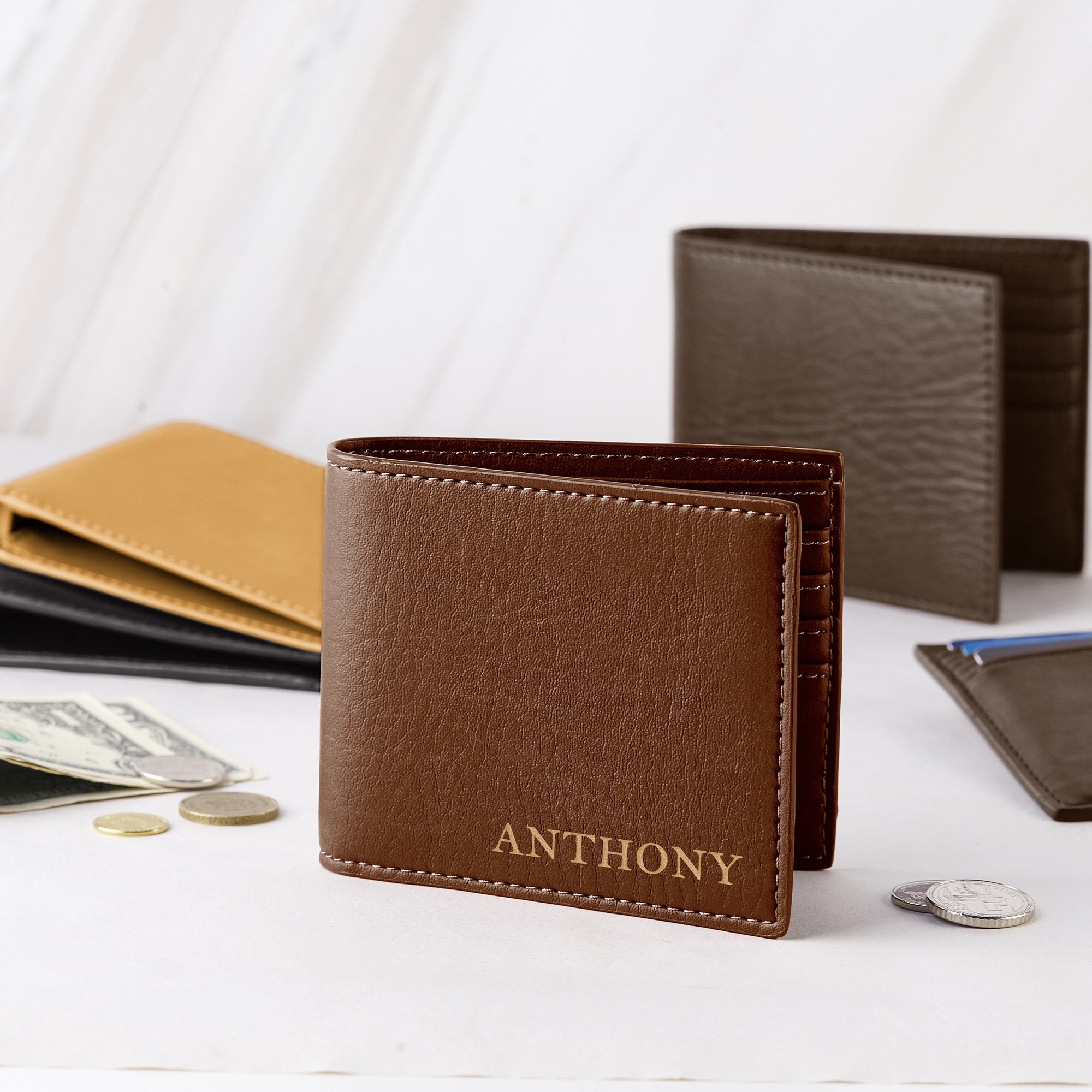 Woodland Leather Wallets - Buy Woodland Leather Wallets online in India