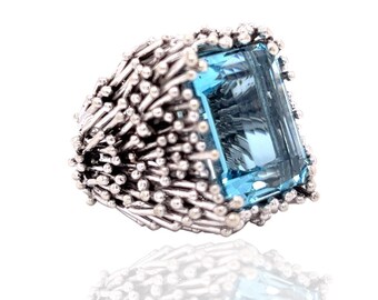 Designer 20.20 Carat Aquamarine Estate Ring