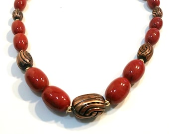 Vintage Plastic Red and Bronze Graduated Bead Necklace / Woman's Red, Gold and Bronze Choker Style Necklace