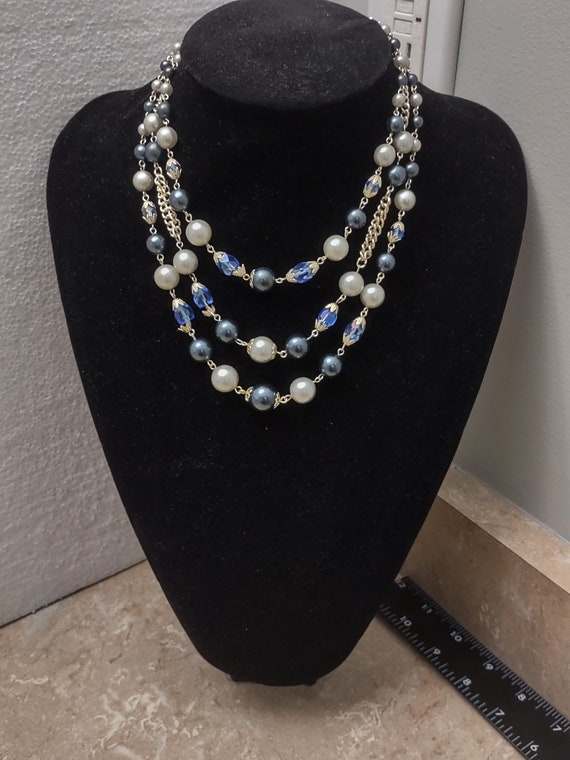 Vintage 3 Strand Pearl Crystal Necklace / Navy Blu