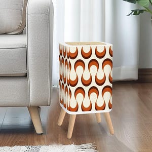 Retro 70s Nordic Trash Can with Lid: Midcentury Modern Wastebasket