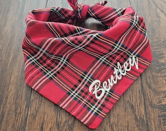 Personalized Christmas Plaid Dog Bandana: Embroidered Winter Pet Scarf