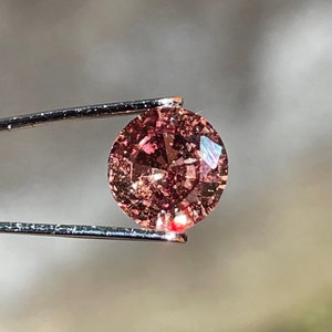 1.0 CT Padparadscha Sapphire(heat(natural)) ID- SS001487