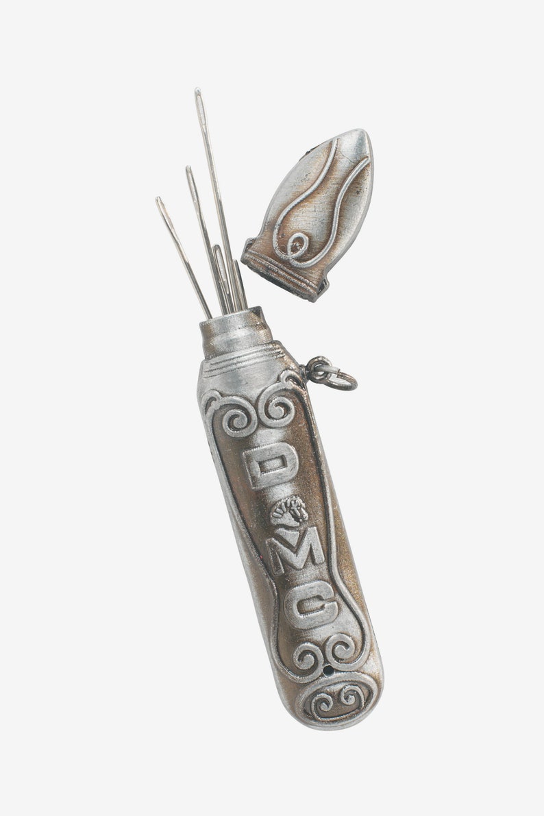 DMC Vintage Needle Case Pendant Needle Holder Sewing Accessories Needle Minder Metal Storage Case Cross Stitch Needle Storage