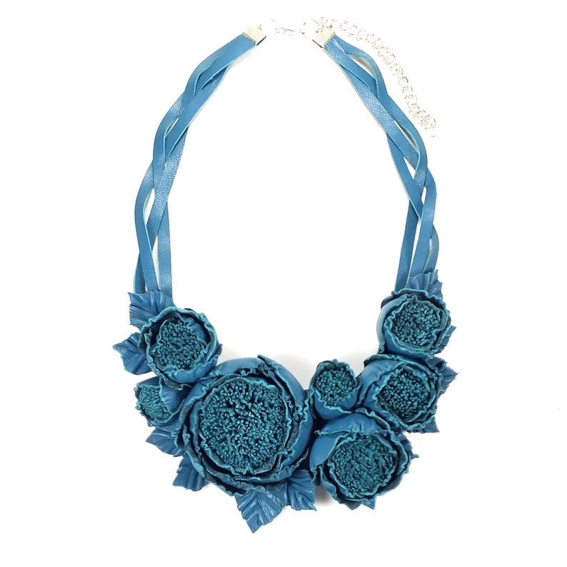 Dance Roses Sea Wave necklace handmade genuine leather flowers Women/'s denim jewelry Floral bib statement blue jeans necklace gift