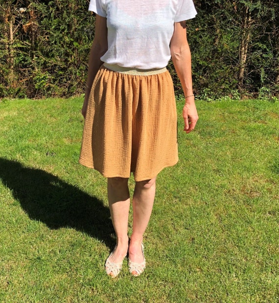 Jupe courte double gaze de coton certifiee oeko tex camel a pois dores taille 34 longueur 51 cm destockage piece unique Etsy France