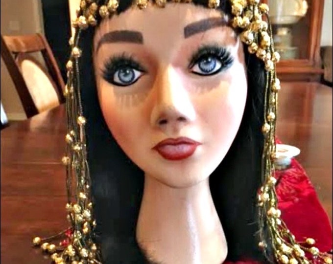Cleopatra Mannequin