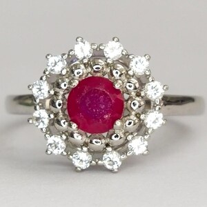 Anello rotondo in argento sterling 925 con gemma di rubino naturale, 13 x 13 mm, colore rosso sangue, taglia 8.
