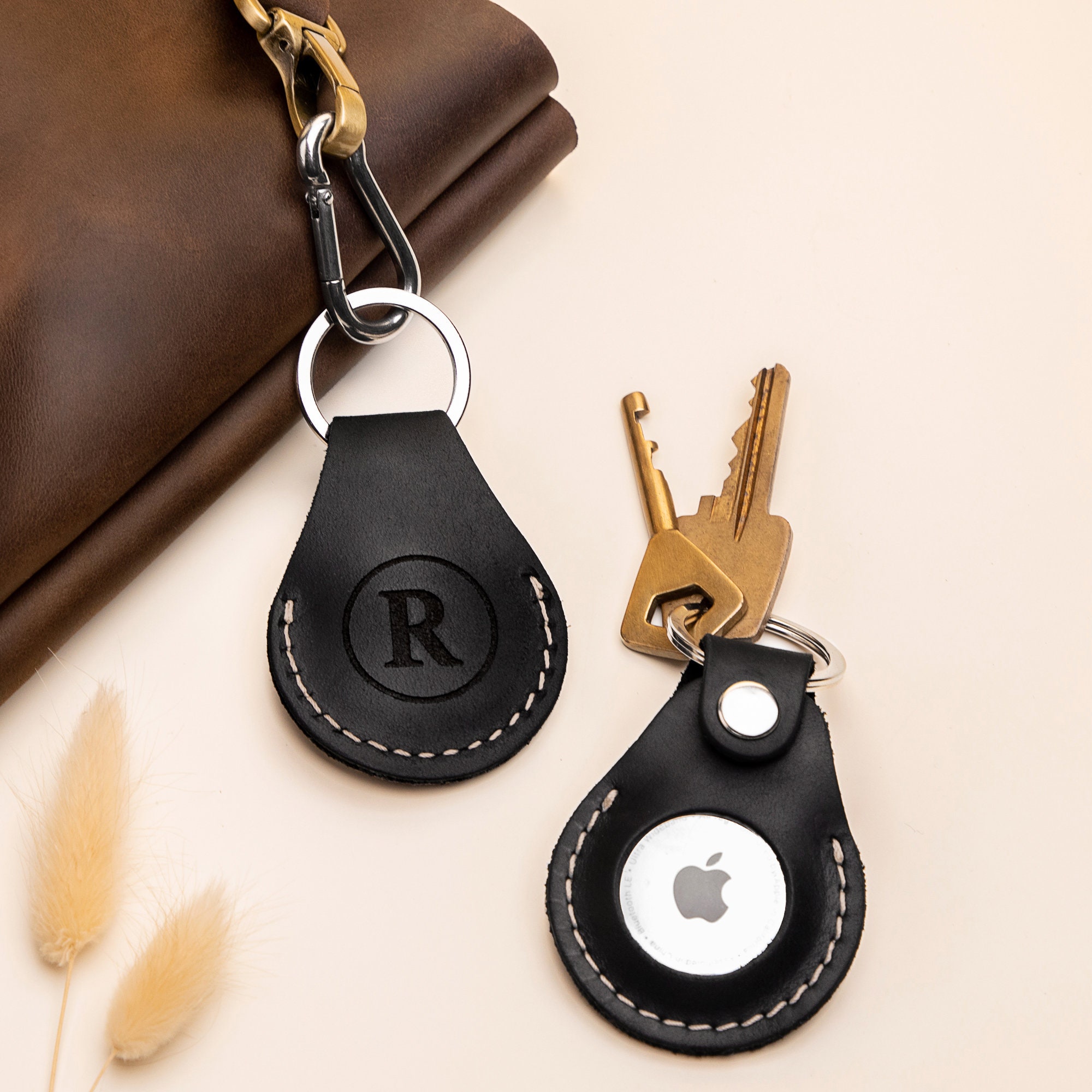 Leather Air Tag Keychain, Apple Tag Keychain, Leather Air Tag Keychain