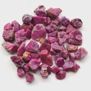 100.00% Natural Mozambique Red Ruby Facet Grade Gemstone Rough Lot AAA+ 100 Ct