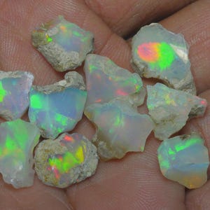 エチオピア産 ウェロオパール 原石ロット — 天然未研磨オパール結晶 5個入り（10mm〜17mm）
