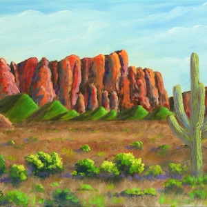 Puede incluir: Una pintura de un paisaje desértico con una gran formación rocosa roja en el fondo y un cactus verde alto en primer plano. El cielo es azul con nubes blancas.