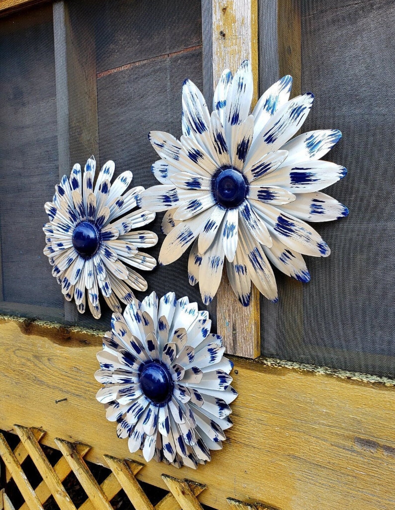 Metal Flowers/ Garden Wall Art/ Fence Flowers/ Metal Garden Etsy