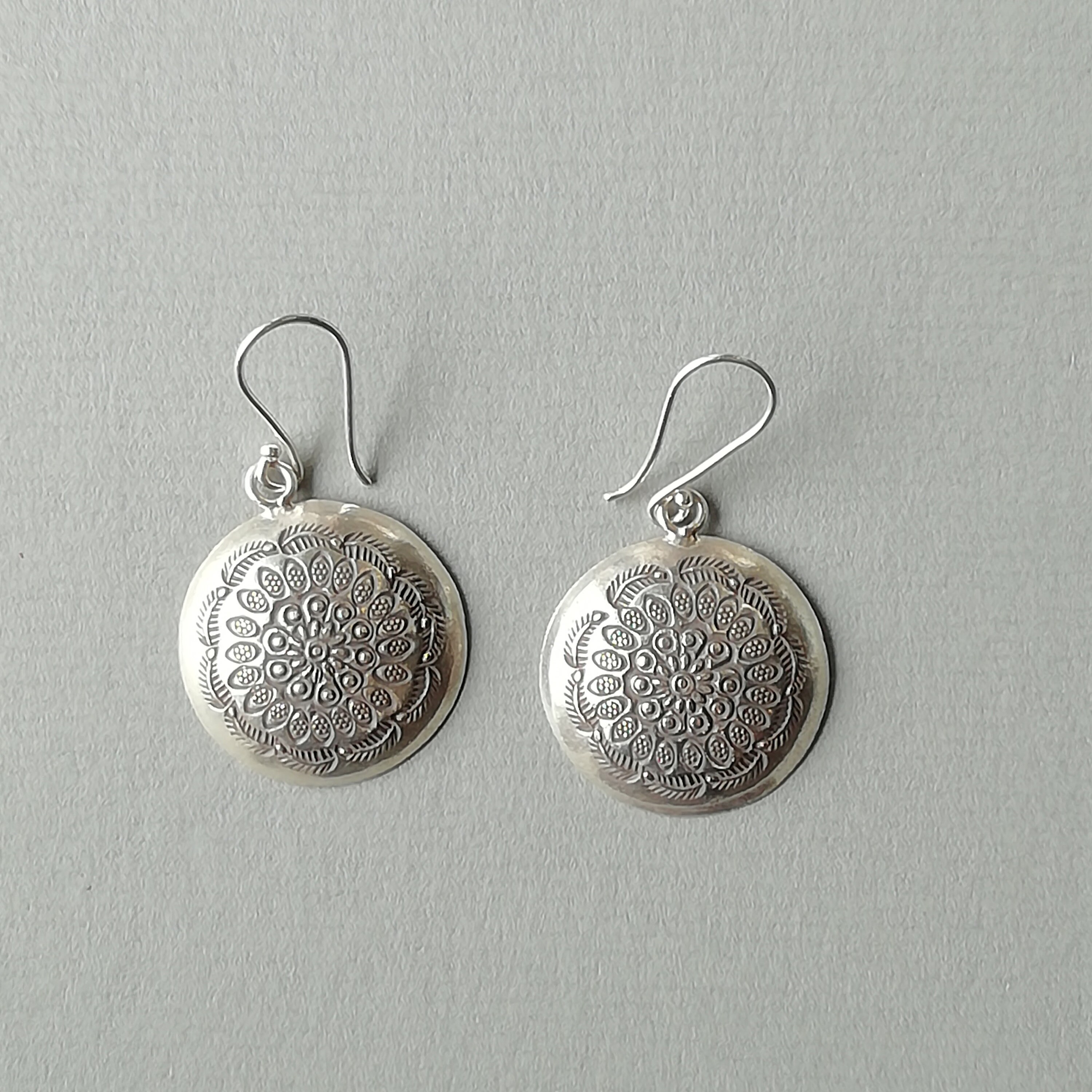 1 Pair Sterling Silver Floral Engraved Coin Earrings 1 Pair - Etsy UK