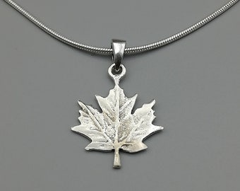 CS-DB Jewelry Silver Maple Leaf Shape Pearl Stylechain Charm Pendants Necklaces CS-DB Jewelry Silver Maple Leaf Shape Pearl Stylechain Charm Pendants Necklaces
