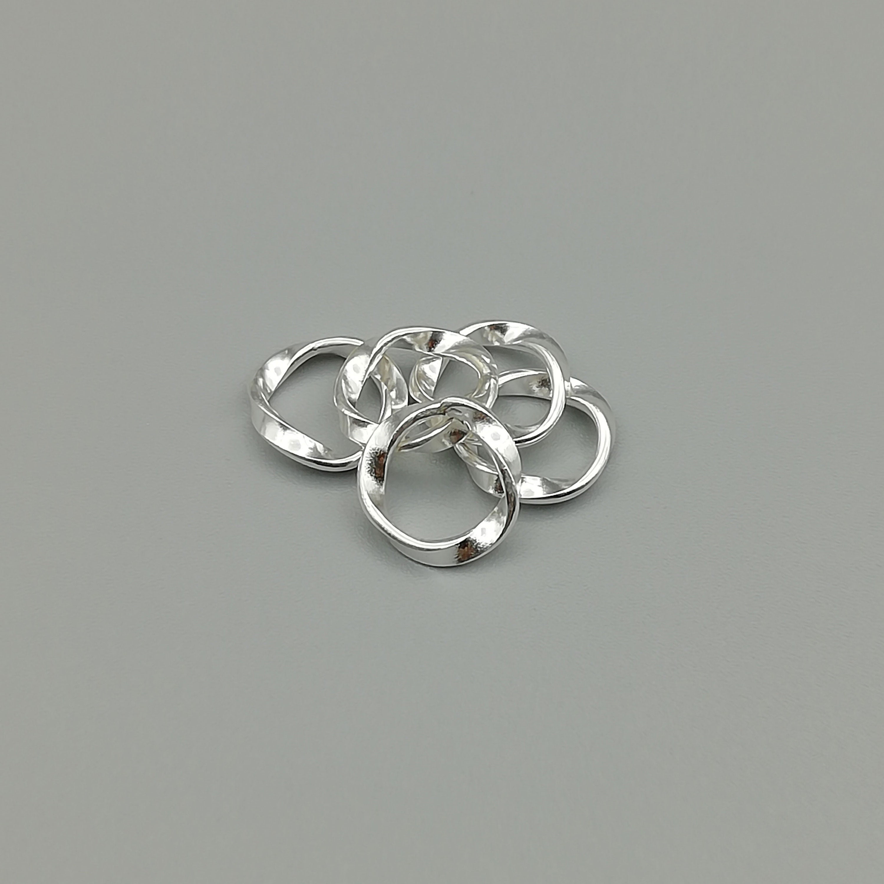 4 Sterling Silver 10mm Twisted Circle Connectors 925 Etsy