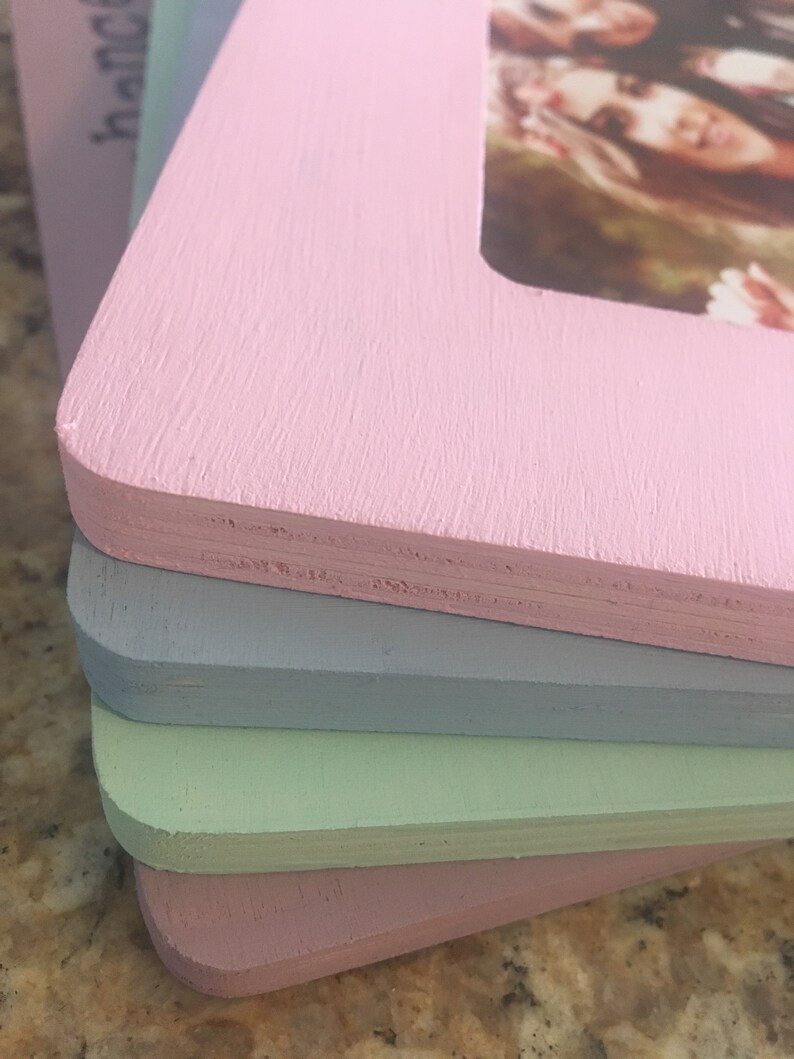 Distressed 4x6 SistersFriends Picture Frame
