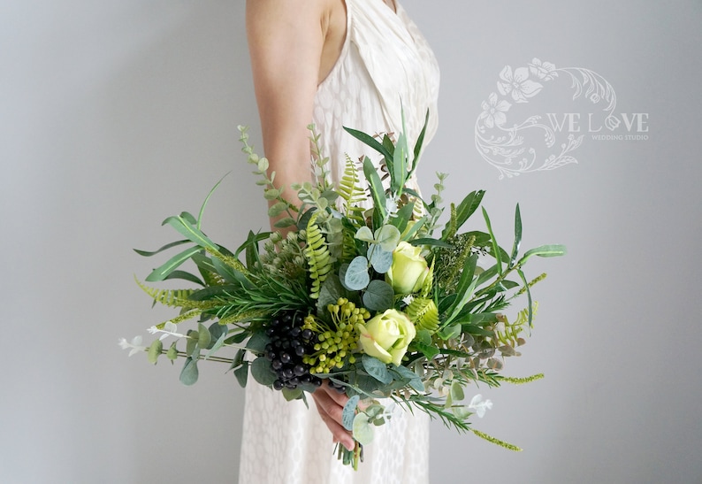 Greenery wedding bouquet,bridal bouquet,wedding flowers,bohemian wedding bouquet,woodland wedding bouquet,wedding decor,bridesmaid bouquet
