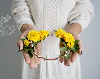Vivid Yellow Flower Wedding Crown for Bride Bridesmaid and Flowergirl, Bridal Shower Accessories, Photoshoot Accessories