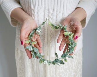 Boho Greenery Wedding Crown, Chic Bridal Shower Tiara, Beach Photoshoot Halo, Home Decor