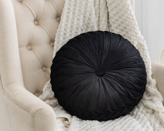 black round cushion