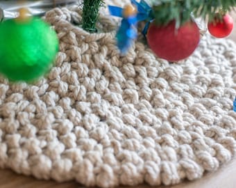 Christmas tree skirt Tree wrap Knitted tree skirt Cream tree skirt Jumbo tree skirt Chunky knit skirt Color choice 7 sizes and 19 colors