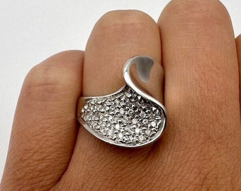 14k White Gold Diamond Ring