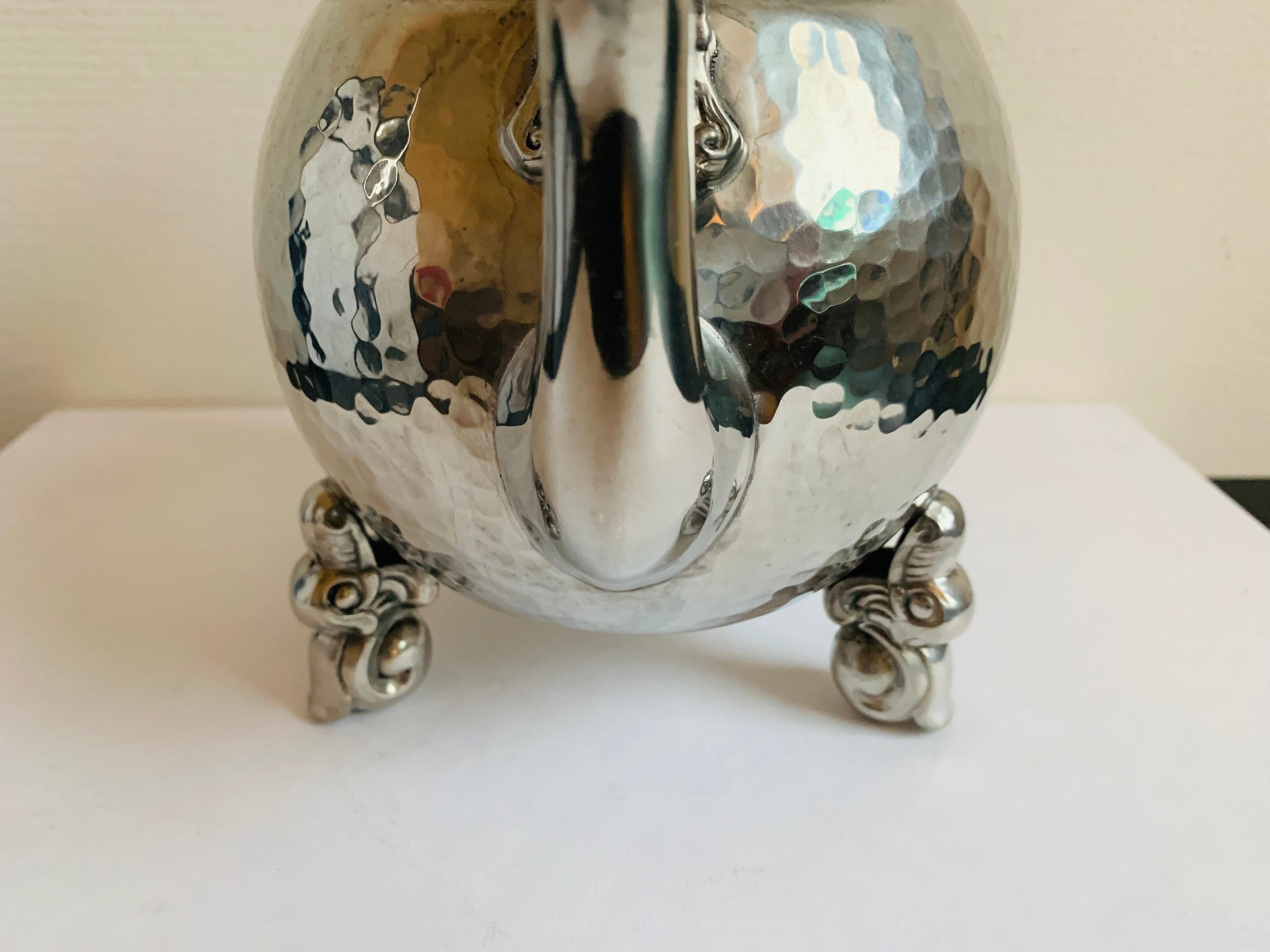 ビンテージのノルウェー製サヴォ ハンマー加工ピューター製