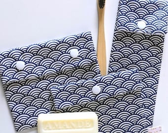 Toothbrush & Soap Pouch – Coated Fabric Japanese Pattern Navy Blue – Handmade in France