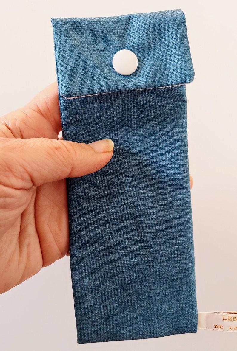 Etui à Cigarette Electronique Sur Mesure, Tissu Imperméable Bleu Jean, Vert sauge et Moutarde, Cadeau Personnalisé Fait Main en France Bleu