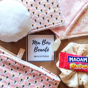 Conjunto de presente aconchegante para ela em tecido rosa com estampa japonesa.