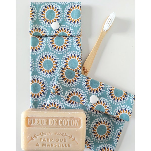 Etui Brosse à Dent/Dentifrice & Pochette à Savon, Tissu Imperméable Malawa Bleu Givré, Fait Main en France Personnalisé