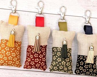 Carabiner Keyring - Floral Japanese Pattern Fabric & Natural Linen - Handmade in France