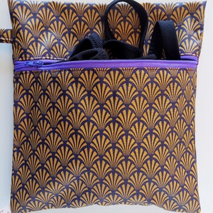 Pochette Imperméable à Maillot de Bain, 9 Motifs Homme ou Femme, Idéale pour la Piscine, Fait Main en France Personnalisé Art Déco Or