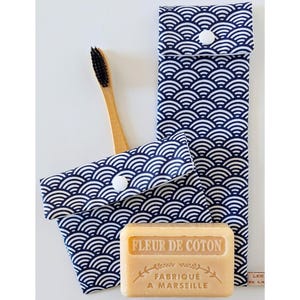 Étui Brosse à Dents/Dentifrice & Pochette à Savon - Tissu Enduit Motif Japonais Bleu Marine