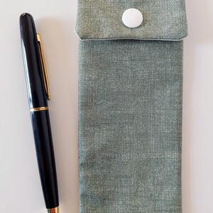 Etui à Cigarette Electronique Sur Mesure, Tissu Imperméable Bleu Jean, Vert sauge et Moutarde, Cadeau Personnalisé Fait Main en France Vert