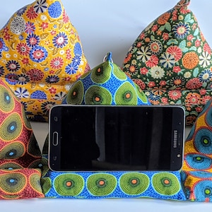 Puffstativ för telefon, surfplatta och e-läsare i vax och japanskt tyg