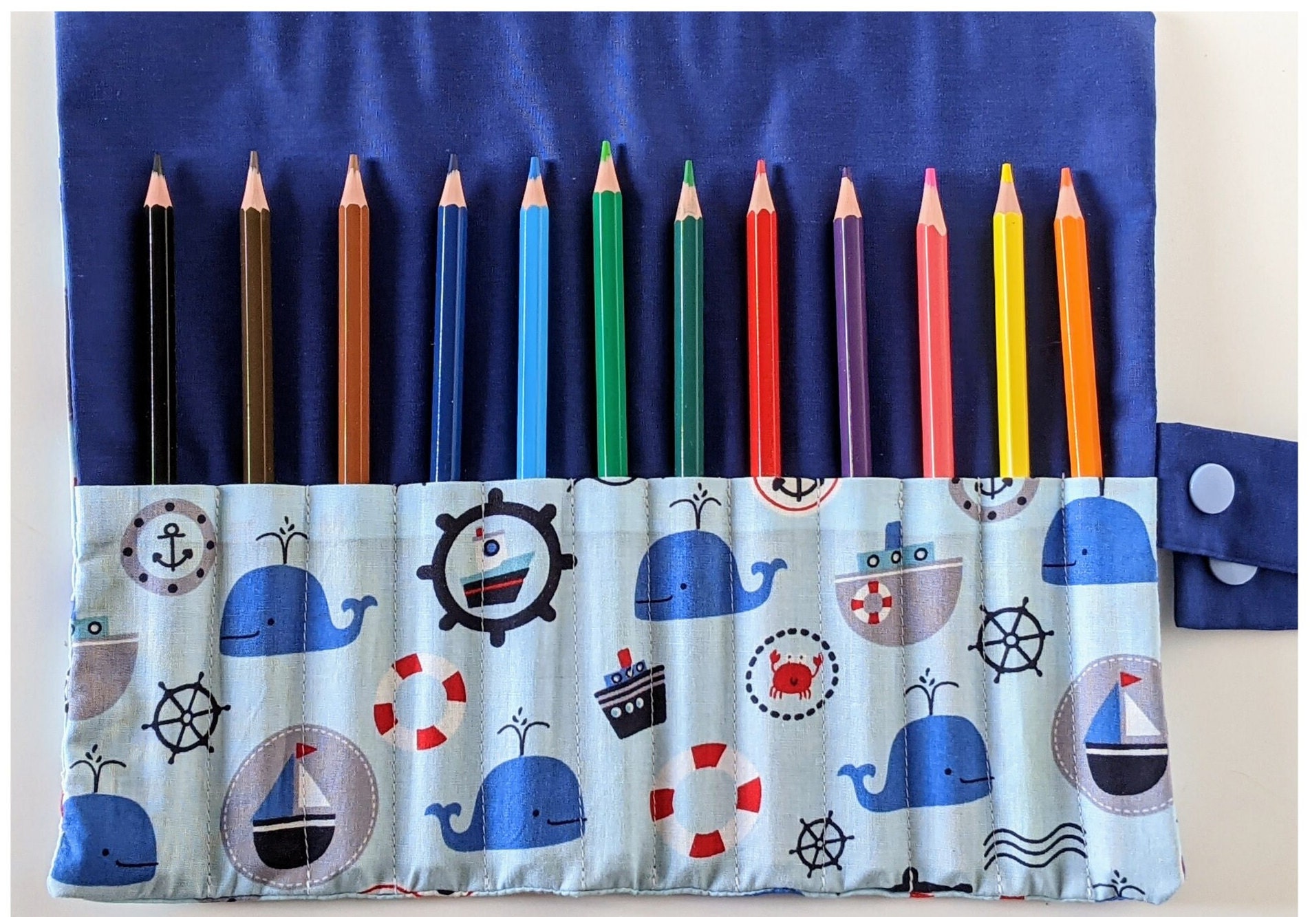 Trousse à Crayons et Feutres Rouler Pour Petit Marin, Cadeau Personnalisé Fait Main en France