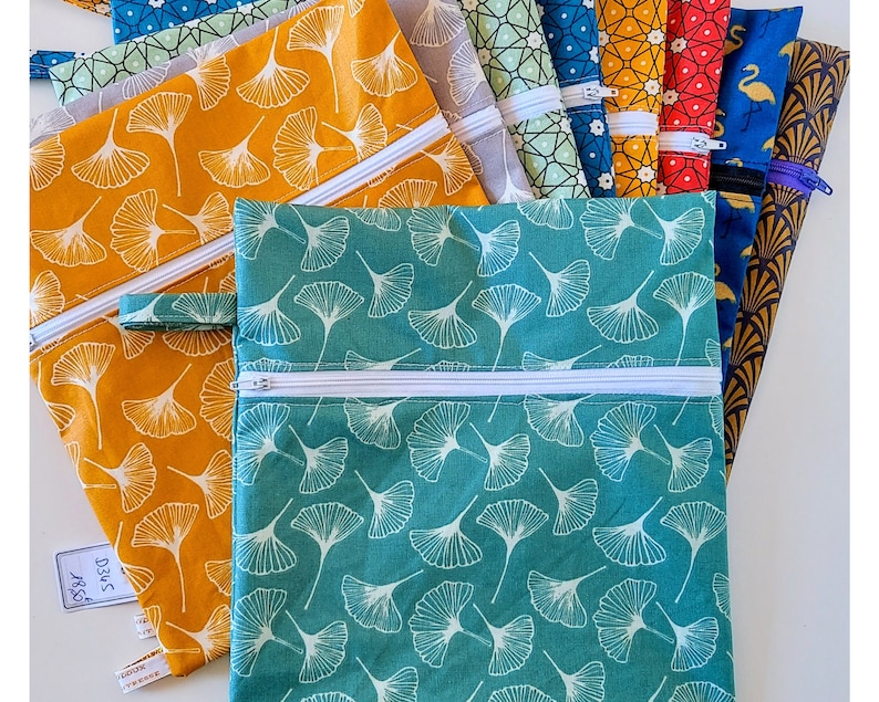 Pochette Imperméable à Maillot de Bain, 9 Motifs Homme ou Femme, Idéale pour la Piscine, Fait Main en France Personnalisé image 1