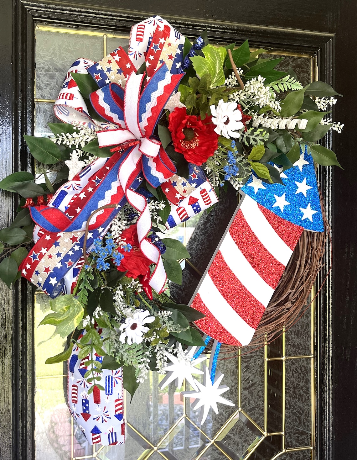 Patriotic Rocket Wreath: 4th of July Grapevine Decor - Etsy