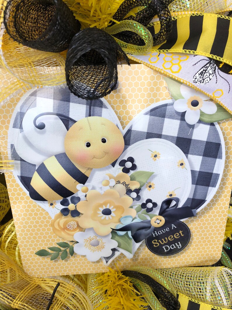 Have a Sweet Day Bee Wreath