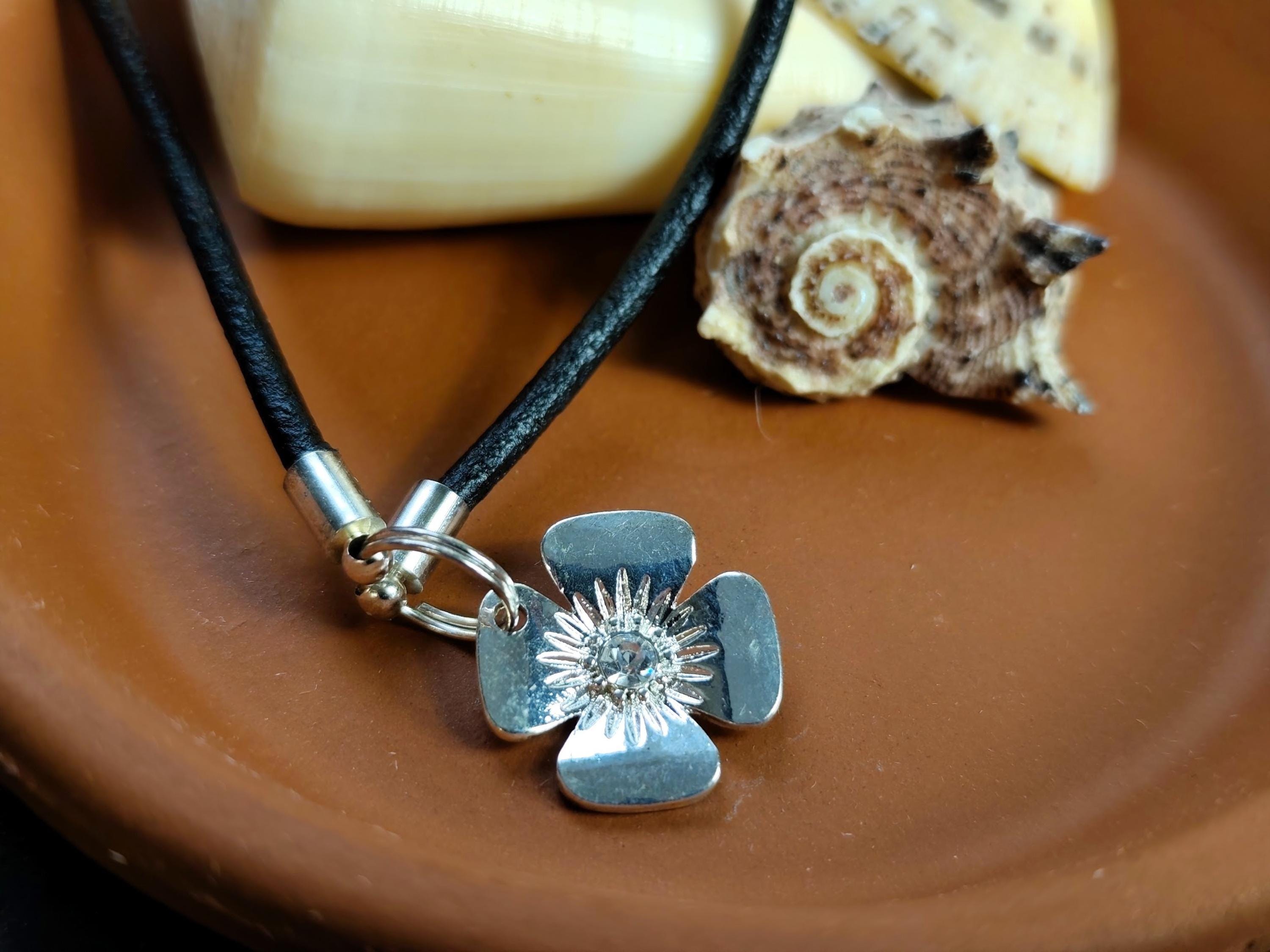 Pandora clasp opener - Etsy 日本